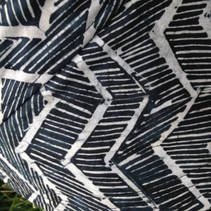 b+w zigzag detail